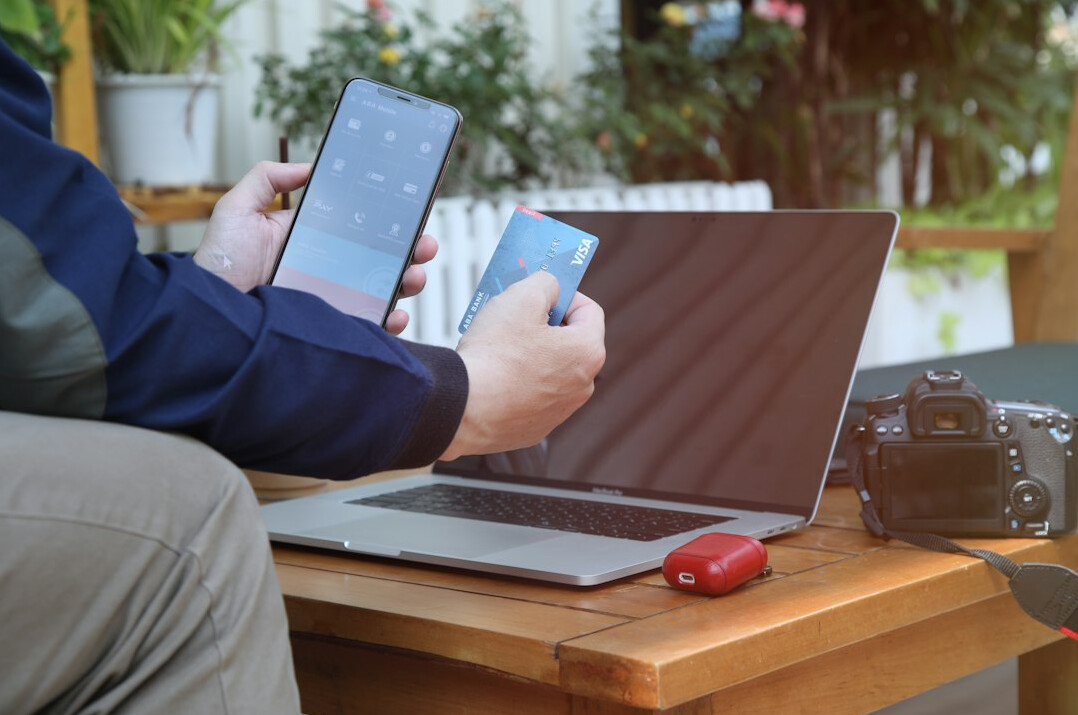 person selling items online